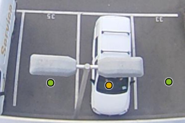 Parquery detects vehicles even with lamp occlusions