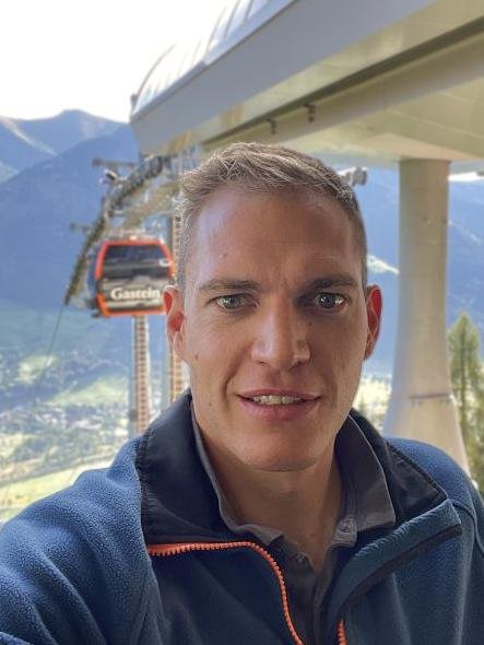 Matthias Egger works with Parquery in Schlossalmbahn